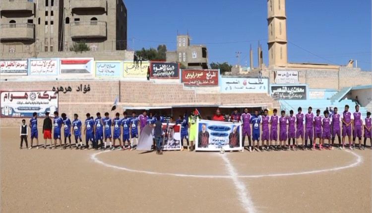 الشعلة يفوز على الهلال بهدفين نظيفين في دوري القشم الرياضي بالشعيب
