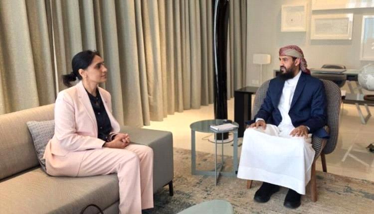 عضو جنوبي بمجلس القيادة الرئاسي يؤكد بأن السلام مع الحو.ثيين "خيار قائم"