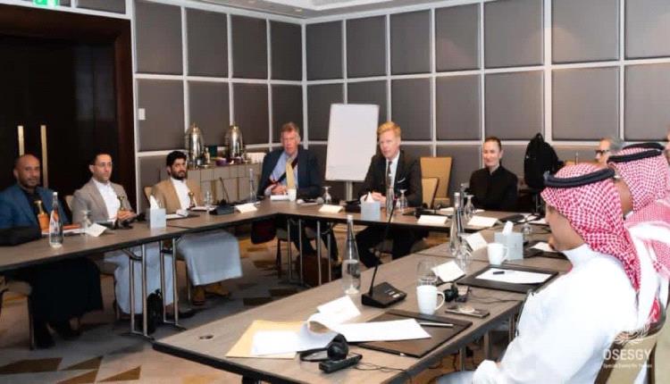 المجد للقوي…انظروا
