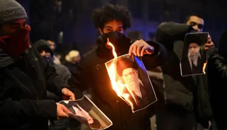 طهران.. الحرس الثوري يستقدم مـ.ـقاتلين أفغان وعراقيين لمواجهة أي احتجاجات