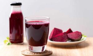 عصير الشمندر أم الرمان.. أيهما يخفض ضغط الــ.ــدم أكثر؟