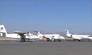 بعد إصابتهم بغـ.ـارة إسـ.ـرائيلية .. وصول كبار قادة الحـ.ـوثي الى مطار صنعاء  "الاسماء"