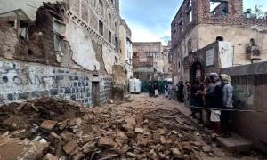 بين السيول والإهمال.. صنعاء القديمة على حافة الانهيار