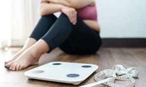 لماذا يصبح الحفاظ على الوزن أصعب من فقدانه؟