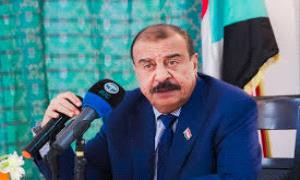 بن بريك يصل القاهرة بعد أشهر من الإقامة الجبرية في الرياض
