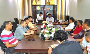 نائب رئيس هيئة النقل البري يبحث مع شركات النقل الدولي استعدادات موسم الحج 1447هـ
