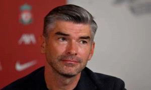 الهلال السعودي يرد بشكل صارم على شرط ريتشارد هيوز