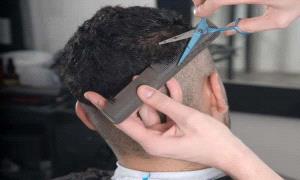 قلق تربوي في عدن: سلوكيات طلابية دخيلة تثير الجدل وتدق ناقوس الخطر