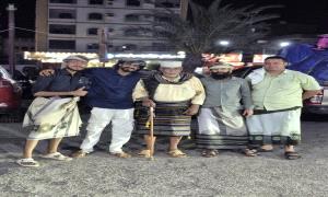 عاجل: أول تعليق لوزير النقل محسن العمري عقب الإفراج عن موظف بمطار عدن ويشكر إدارة شركة الطيران ممثلة بالكابتن ناصر محمود