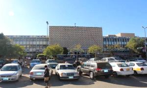 فساد ونهب حو.ثي يطال مستشفى الثورة بصنعاء