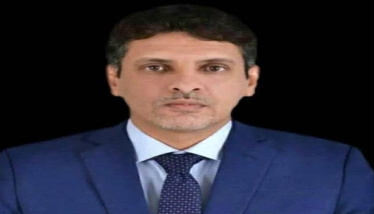 الشيخ راجح باكريت يكسر الحصار