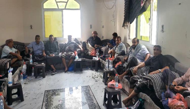  عدن : الشيخ بن شوبه الكازمي يطمئن على صحة العميد ناصر سريع العنبوري
