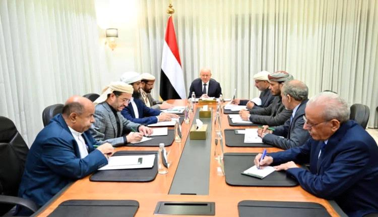 التعيينات تشق صفوف مجلس القيادة الرئاسي.. هل بدأت معركة النفوذ تهدد مستقبل الشراكة؟