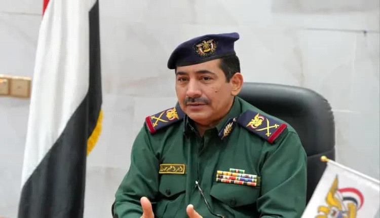 وزير الداخلية: استهداف الحـ,ـوثي لمعسكرات مأرب وحضرموت جريمة لن تثنينا عن استعادة الدولة