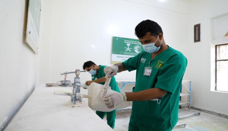 مركز الأطراف الصناعية في تعز يقدم خدماته الطبية لـ (808) مستفيدين خلال شهر يوليو الماضي