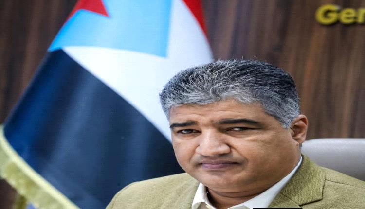 نزار هيثم: من أخفق في حماية صنعاء بأي منطق يفرض مستقبل الجنوب؟
