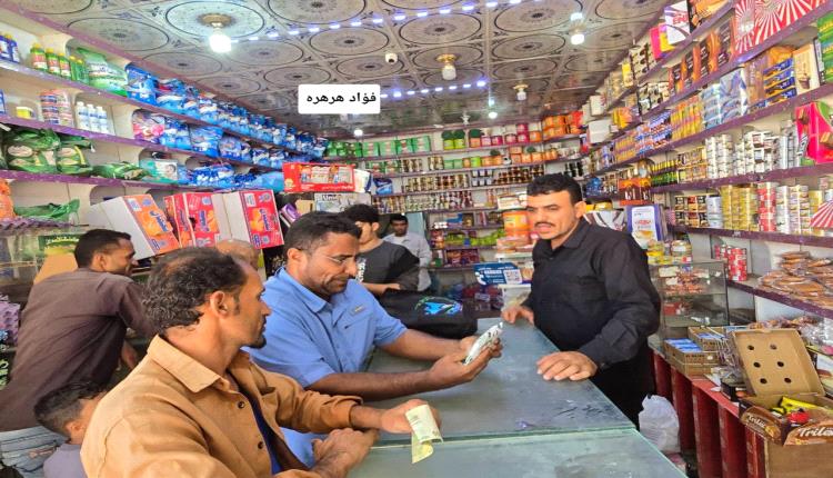 حملة رقابية بالضالع لمصادرة الأغذية المنتهية ومراقبة معايير التخزين والتبريد
