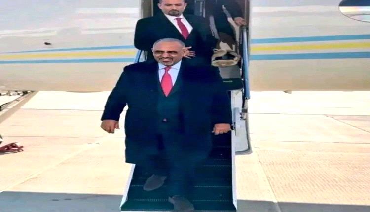 الرئيس الزبيدي يصل الى روسيا
