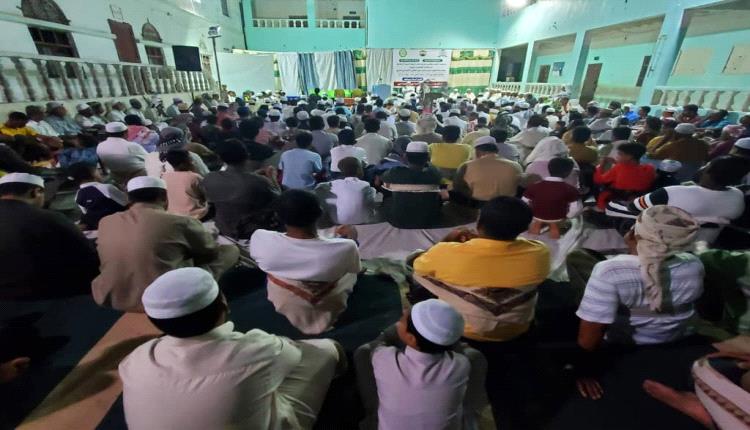 في أجواء احتفالية بهيجة.. أهالي أحور يحتفون بذكرى الميلاد النبوي الشريف
