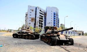بغطاء من "الإخوان".. كيف تُقايض سلطة بورتسودان التسوية بالتصعيد؟