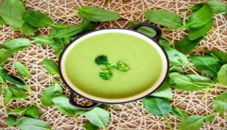 تساعد في إنقاص الوزن.. فوائد شوربة السبانخ