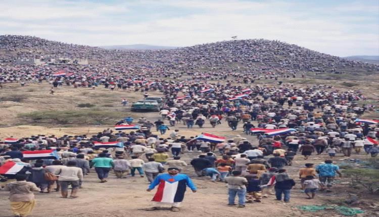 هدير الساحات: حين يسترد