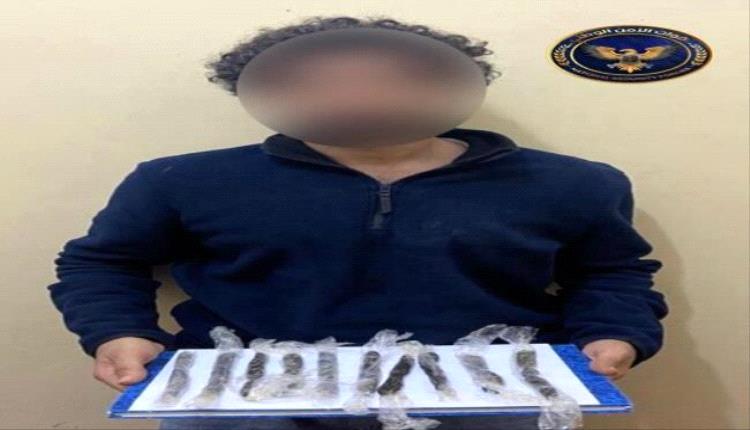 الاطاحة بأحد أخطر مروجي الحشـ.ـيش في مديرية صيرة بعدن