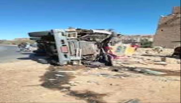 انقلاب قاطرة بعقبة لماطر بشبوة وسط تحذيرات من خطورة الطريق