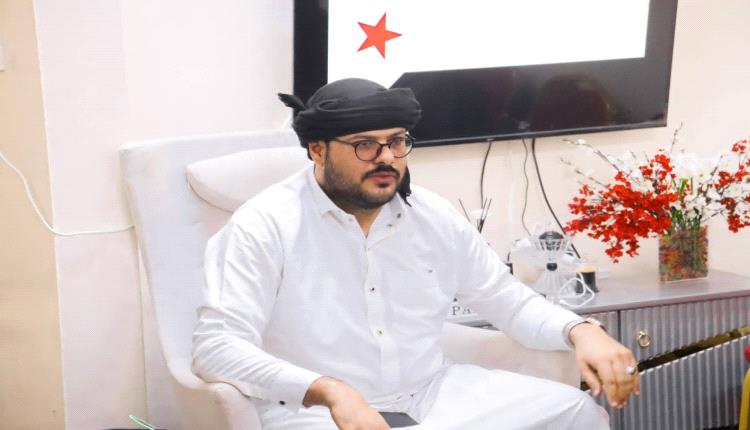 الجفري يطمئن على جرحى 