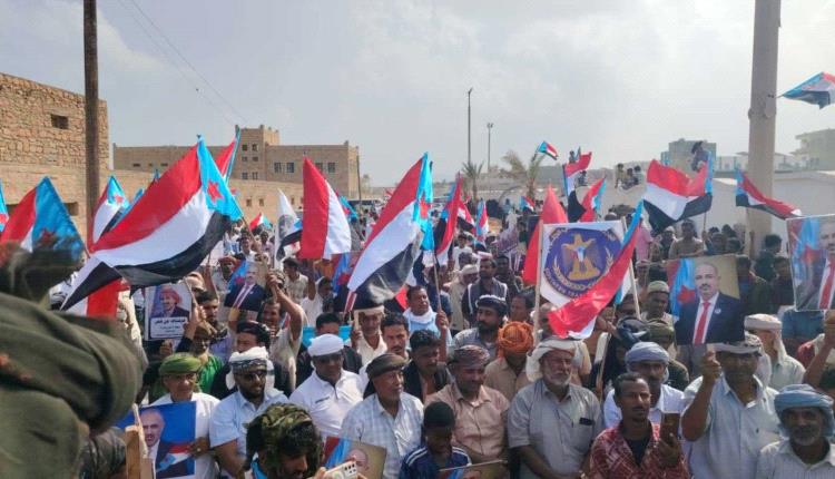 إرم نيوز : سقطرى تنضم لـ"الثورة الجنوبية".. حشود غفيرة تدعم الزبيدي وحق تقرير المصير