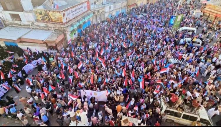 العين الإخبارية : مظاهرات جديدة.. حضرموت تنتفض دعما لـ«الانتقالي الجنوبي»