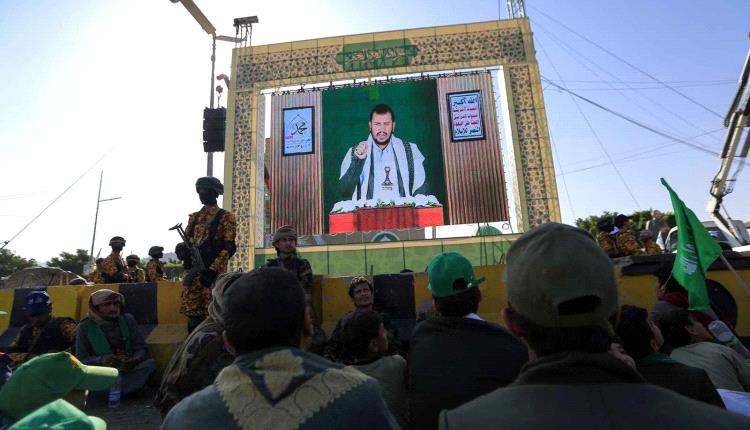 "الانغلاق الاستراتيجي".. الحو.ثيون يفرضون طوقاً أمنياً حديدياً حول زعيمهم