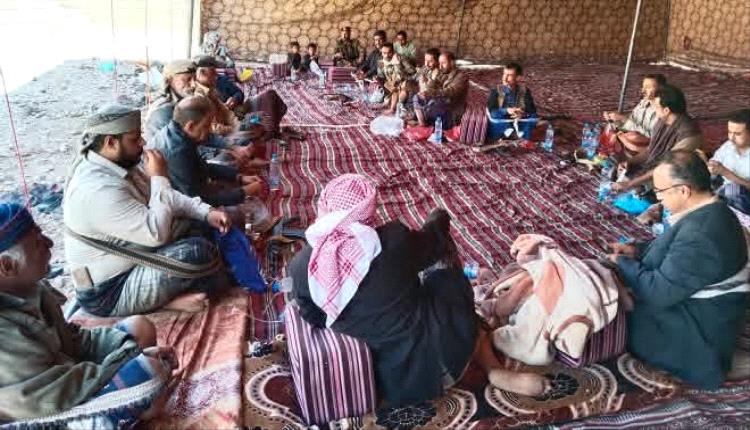 انتقالي شبوة يقيم مجلس عزاء لشهداء المظاهرة السلمية الذين سقطوا أمام مبنى المحافظة