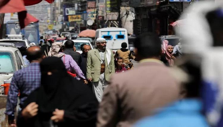 شماعة "العمالة الفائضة".. الحو.ثي يتهرب من دفع المرتبات باستحداث فئة "د"