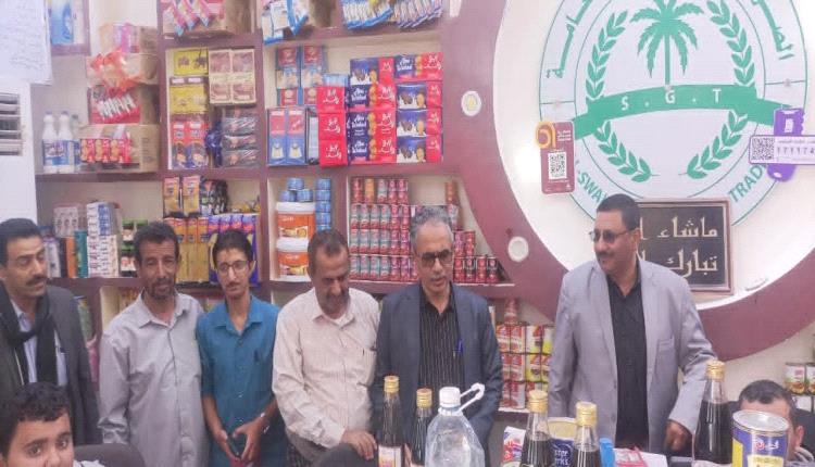 بتوجيهات محافظ شبوة | حملة رقابية مشددة لضبط أسعار السلع في عتق قبيل رمضان