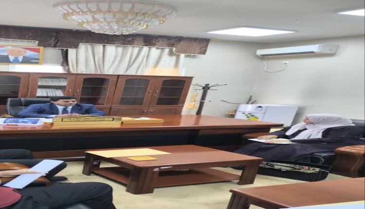 وزيرة الدولة لشؤون المرأة تبحث مع أمين عام مجلس الوزراء تفعيل مهام الوزارة وتنظيم أنشطة المرأة