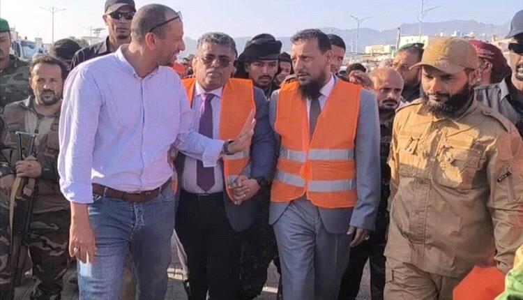 برعاية المحافظ عبدالرحمن شيخ.. حملة نظافة واسعة تعيد لعدن وجهها الحضاري