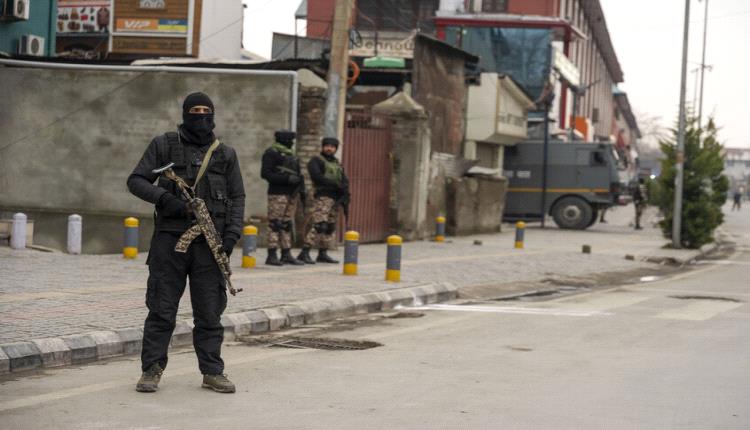 الجيش الهندي يعلن مقتل 3 مشتبه بهم بالتمرد في اشتباكات مسلحة بكشمير