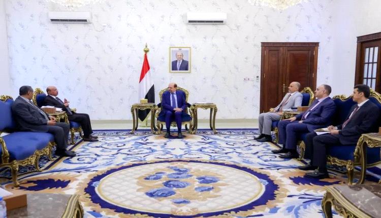 توجيهات عاجلة ببدء تسليم مرتبات موظفي الدولة المدنيين والعسكريين