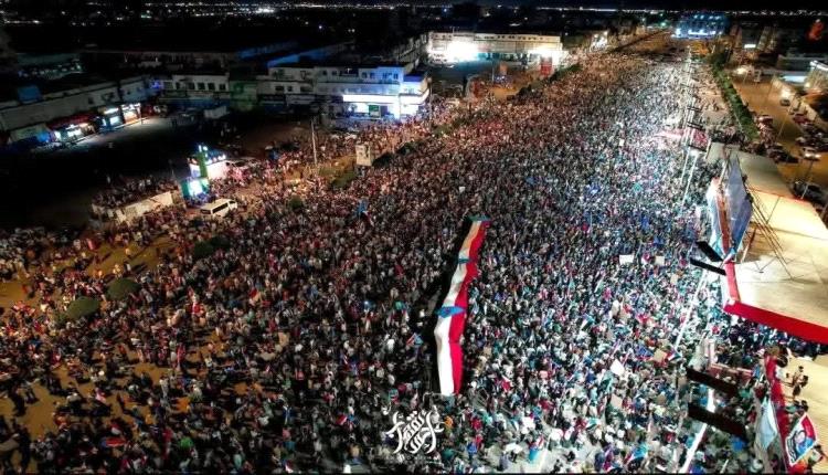 قراءة سياسية في رسائل “مليونية الثبات والقرار”