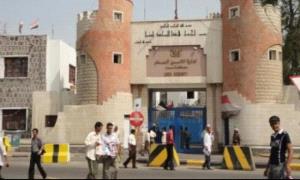 شرطة المنصورة: إصابة أحد أفراد القسم أثناء تعامل أمني مع حادثة في سوق توب سنتر.