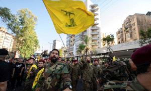 "إنقاذ ما يمكن إنقاذه".. كيف يعيد حـ.ـزب الله تموضعه السياسي في لبنان؟