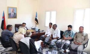 تنفيذية انتقالي أبين تعقد اجتماعها الدوري وتدين استخدام العنف وحملة الاعتقالات وإغلاق مقرات المجلس