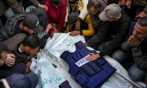 2025 الأكثر دموية.. مـ.ـقتل 129 صحافيًا حول العالم