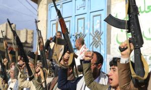 اعتقال حلاق في صنعاء لرفضه بث محاضرة عبد الملك الحو.ثي يكشف تصاعد قمع جماعة الحو.ثي للحريات