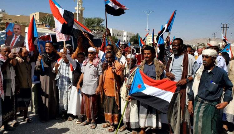 وصول وفود جماهيرية من مديرية ساه إلى ساحة الاعتصام بسيئون دعمًا لمطالب إعلان دولة الجنوب العربي