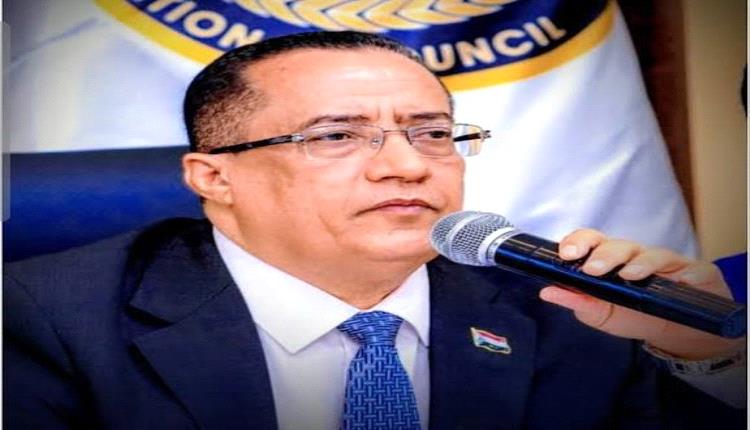 الخبجي: إغلاق الأجواء والموانئ عن محافظات الجنوب جـ.ـريمة إرهابيـ.ـة وحصار إنساني شامل