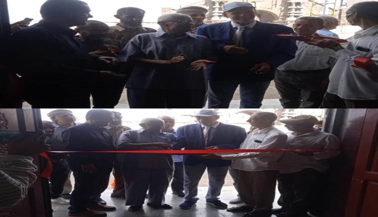 إفتتاح المعرض التشكيلي وفن الجرافيك الأول في المرسم الحر في العاصمة عدن
