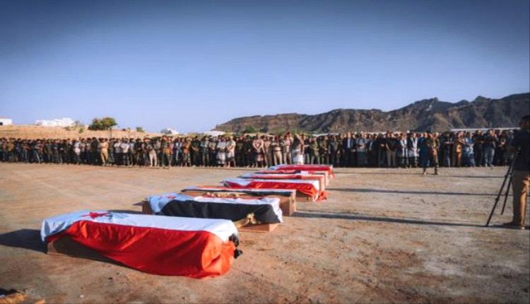 الرئيس الزبيدي في وداع الشهداء وزيارة الجرحى.. قيادة في قلب الميدان