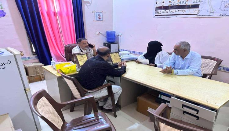 رئيس تنفيذية انتقالي أبين يتفقد سير العمل في عدد من المرافق الحكومية بالمحافظة